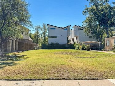 5946 Lewis Street , Dallas, TX 75206