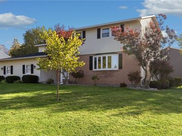 4876 Edgeworth Drive , Manlius, NY 13104