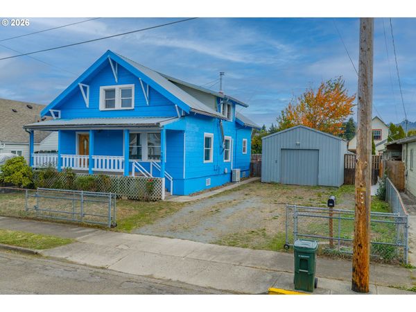 645 5TH ST, Myrtle Point, OR 97458