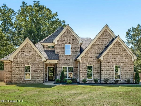 9921 Anderson Drive, Olive Branch, MS 38654