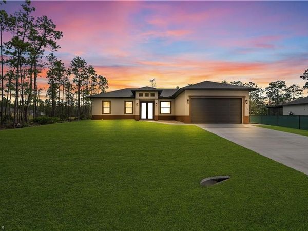 1306 Broadway AVE, LEHIGH ACRES, FL 33972