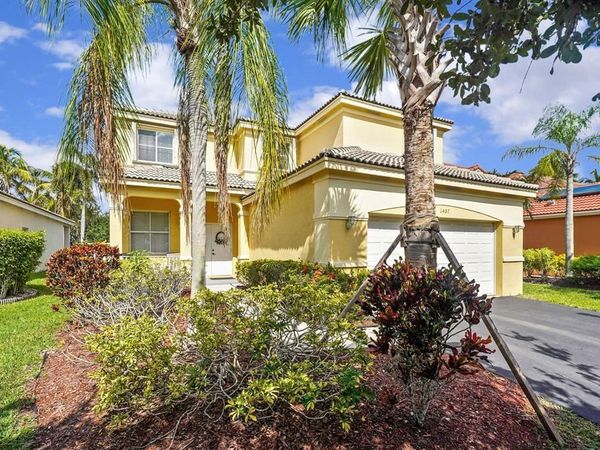 1457 BANYAN Way, Weston, FL 33327