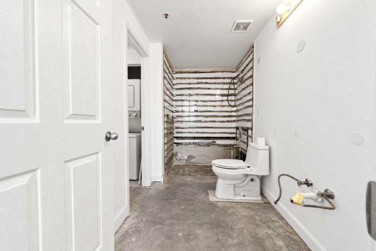 630 S Sapodilla Avenue, Unit 433, West Palm Beach, FL 33401 Photo