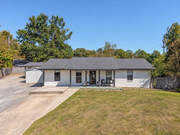4560 Barrone Pl., Olive Branch, MS 38654