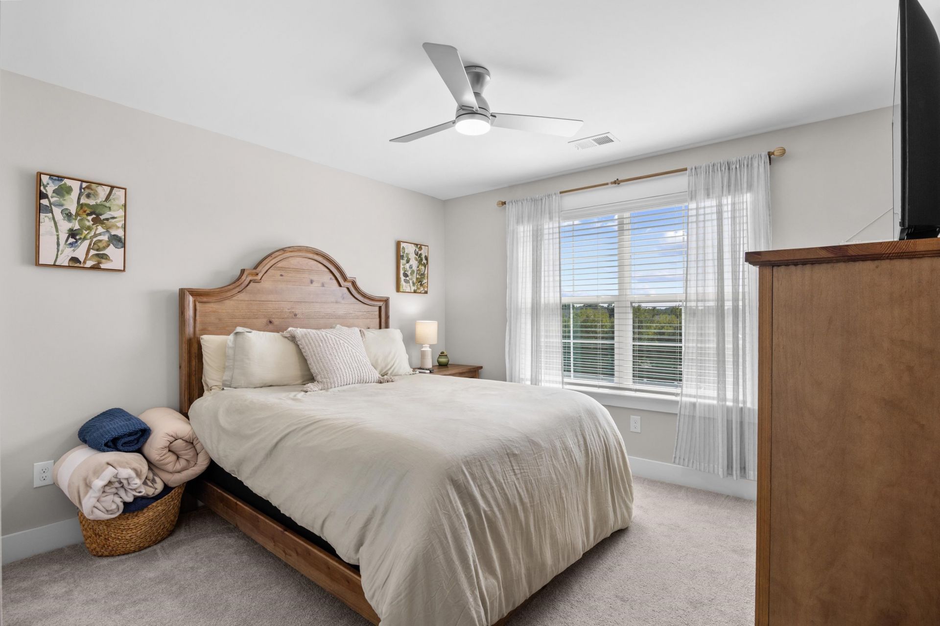 729 Enchantment Loop Photo 29