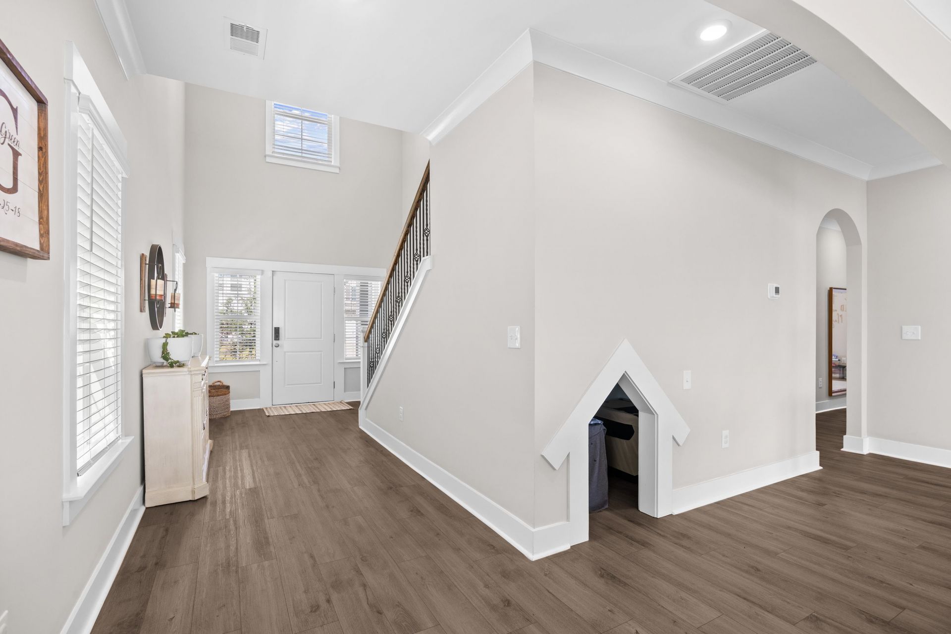 729 Enchantment Loop Photo 7