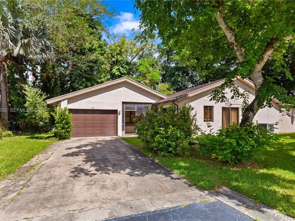 2236 Seagrape Cir, Coconut Creek, FL 33066