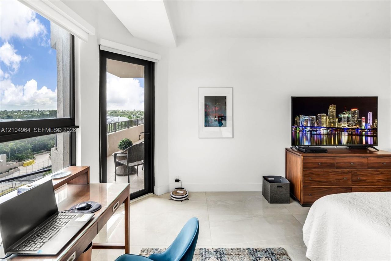 151 Crandon Blvd , Unit 635, Key Biscayne, FL 33149 Photo