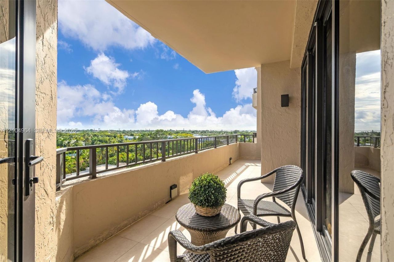 151 Crandon Blvd , Unit 635, Key Biscayne, FL 33149 Photo