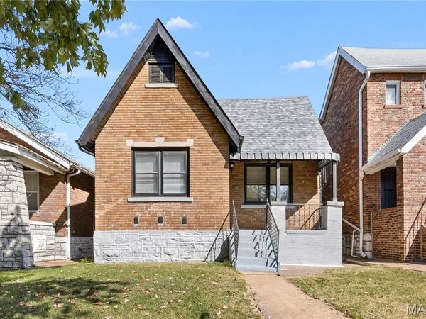 5225 Chippewa Street , St Louis, MO 63109