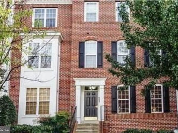 1587 LEEDS CASTLE DRIVE, Unit 102, VIENNA, VA 22182