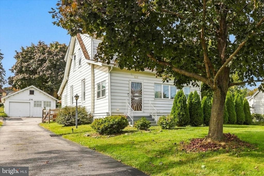 138 S BISHOP AVENUE , SPRINGFIELD, PA 19064