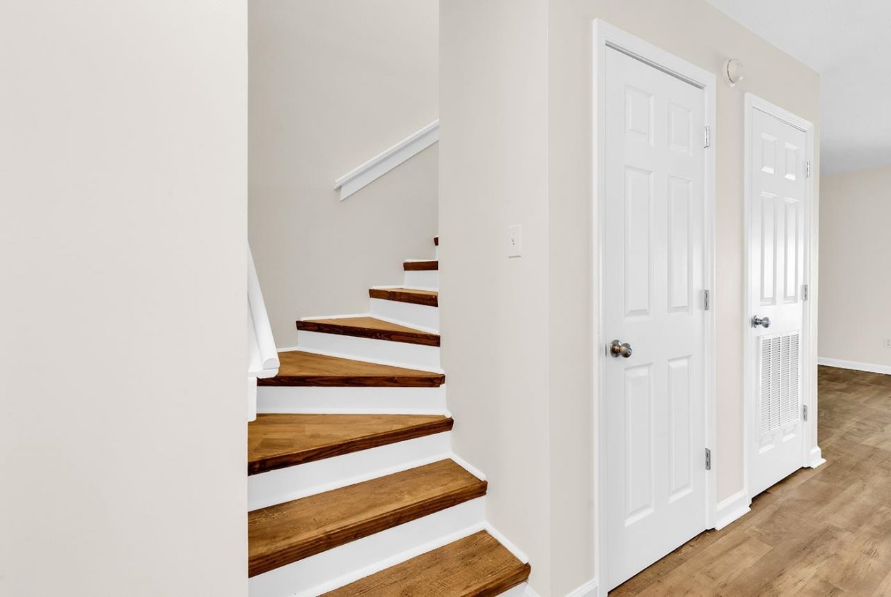 4096 Fairway Lakes Dr.  Photo 19