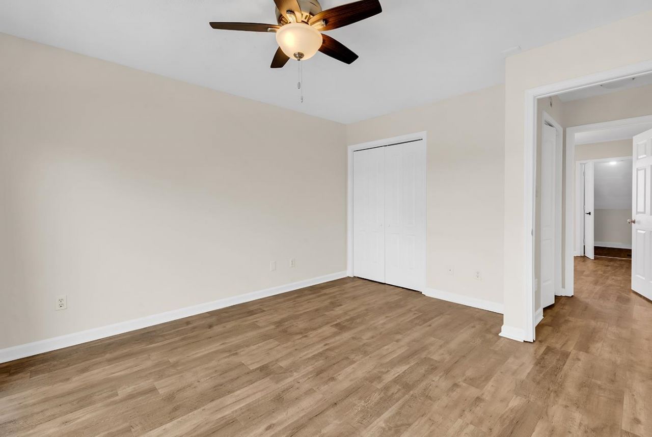 4096 Fairway Lakes Dr.  Photo 22