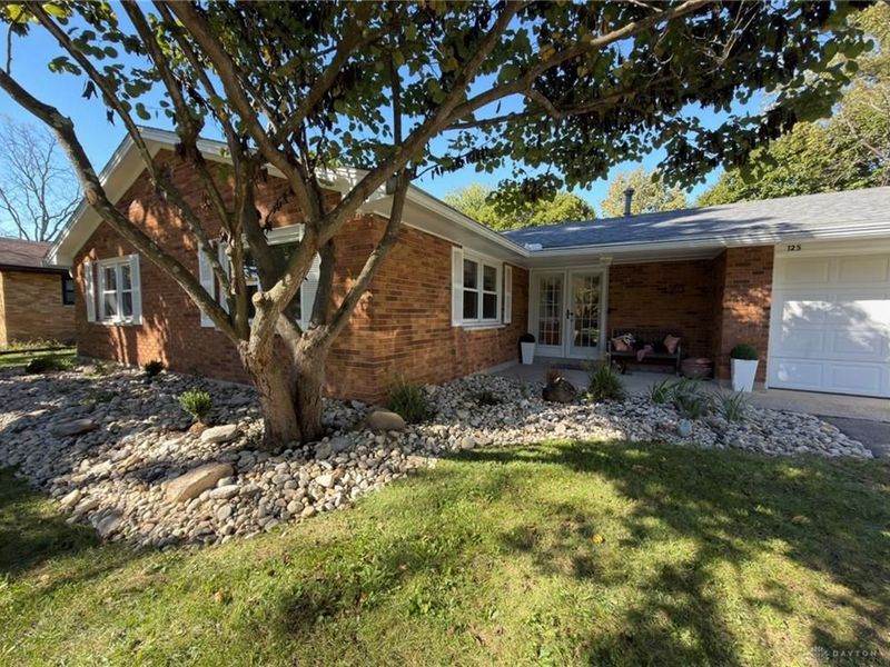 125 Miami Drive, Yellow Springs, OH 45387 Photo 2