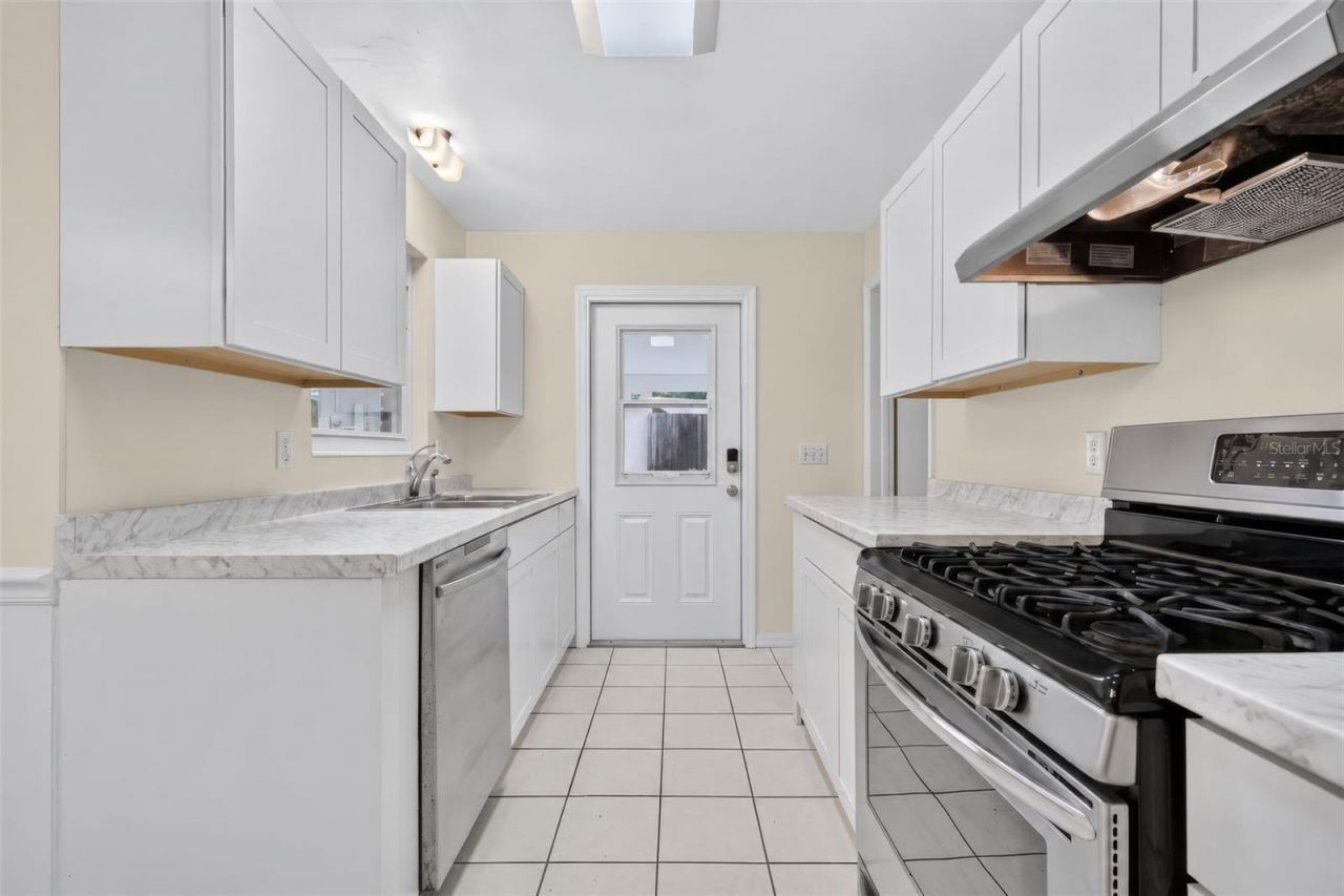 552 Highland Drive , Eustis, FL 32726 Photo