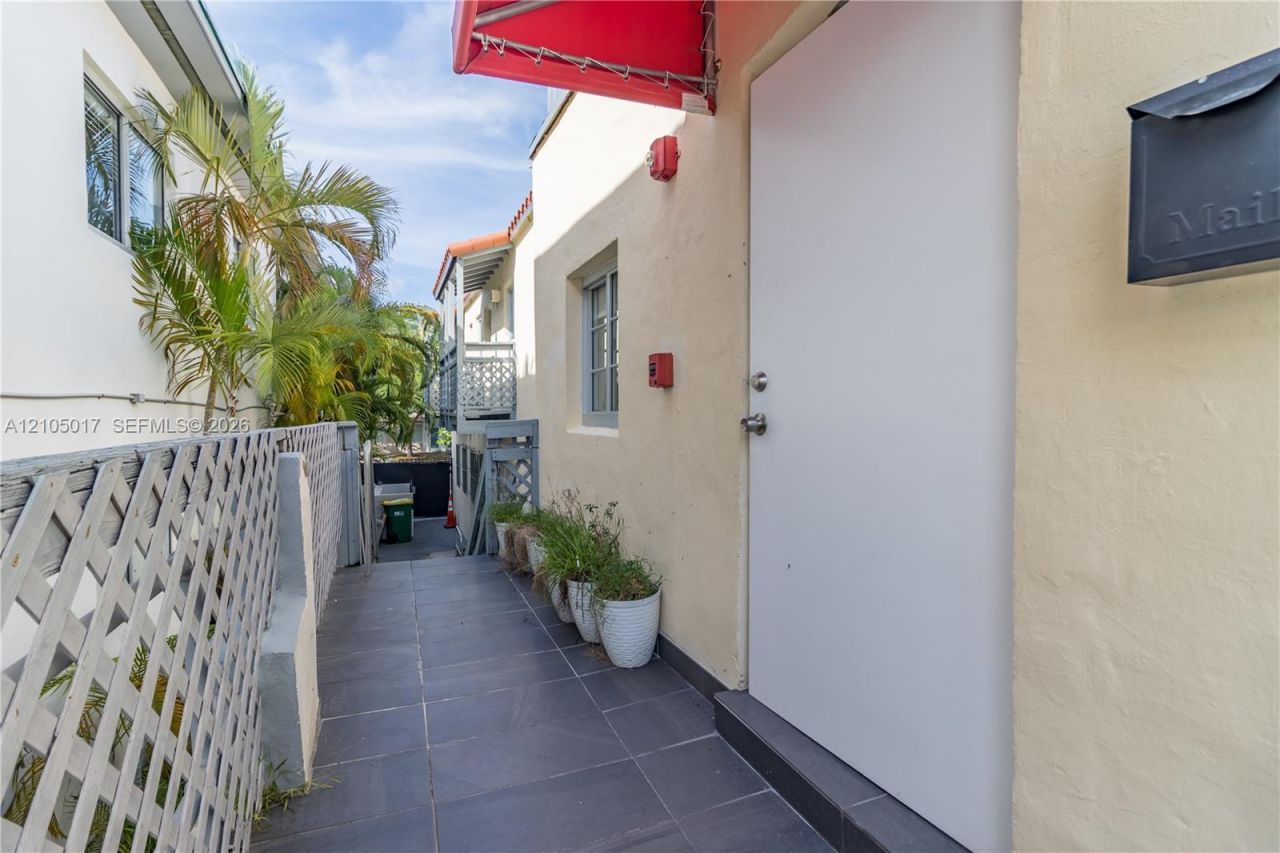1450 Meridian Ave, Unit 109, Miami Beach, FL 33139 Photo