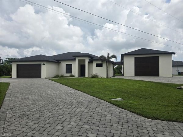 1005 SW 15th PL, CAPE CORAL, FL 33991