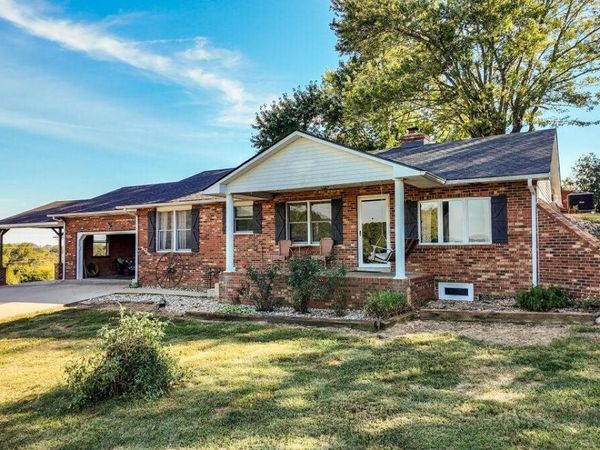 2644 Sugar Grove Road , Morgantown, KY 42261