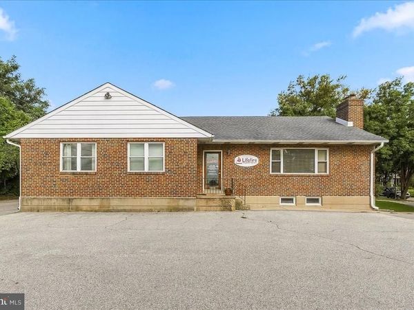 500 W TOWNSHIP LINE ROAD, HAVERTOWN, PA 19083