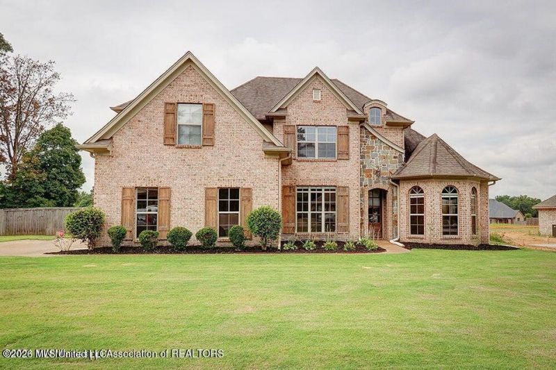 9611 Nielsen Drive, Olive Branch, MS 38654 Main Photo