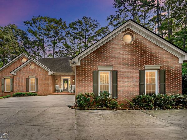 205 Wyngate Circle, Fayetteville, GA 30215