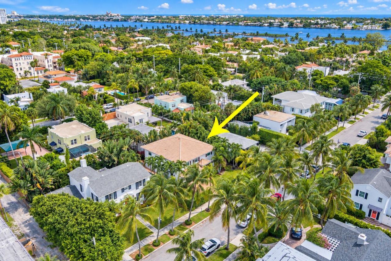 327 Monceaux Road, West Palm Beach, FL 33405 Photo