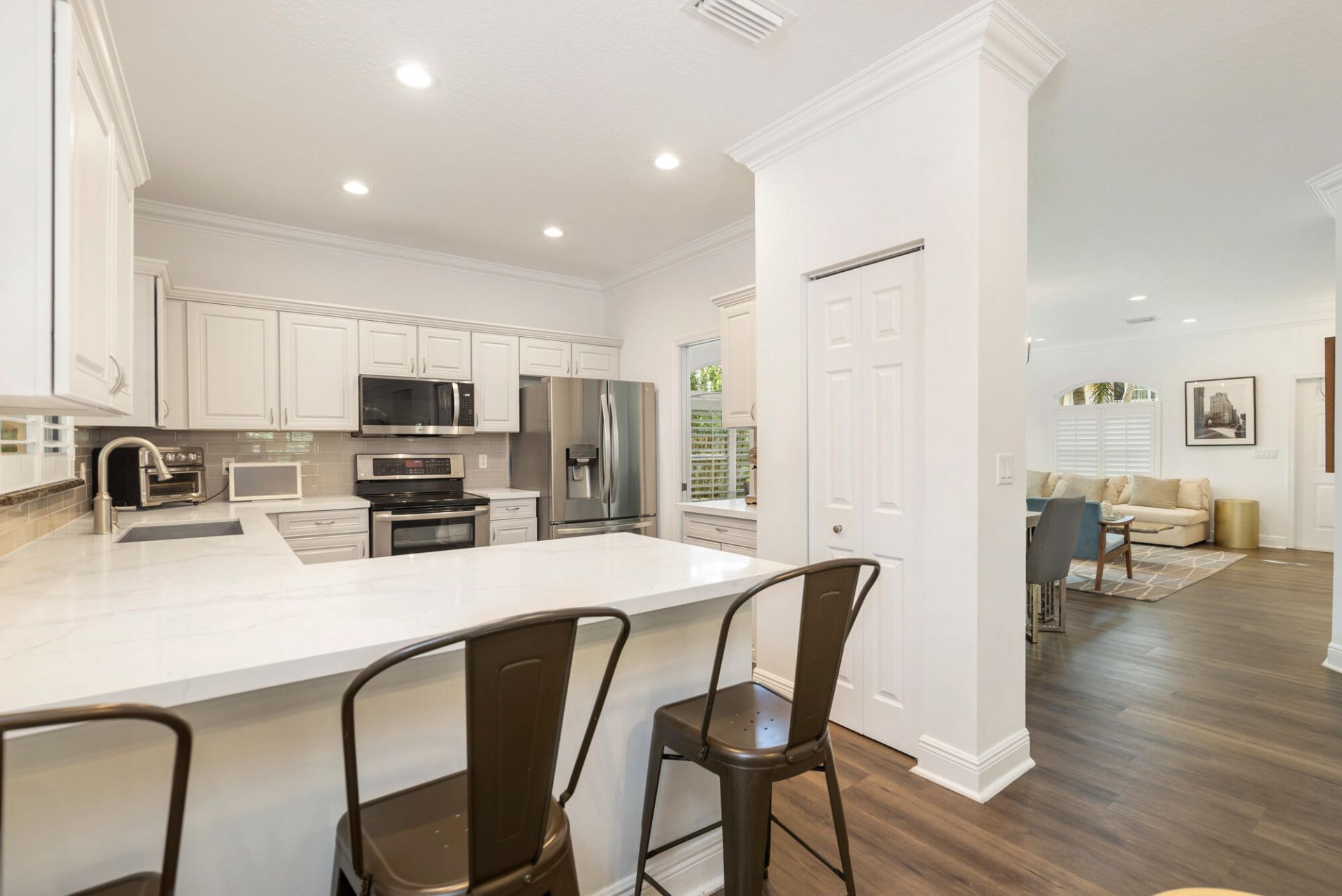 327 Monceaux Road, West Palm Beach, FL 33405 Photo