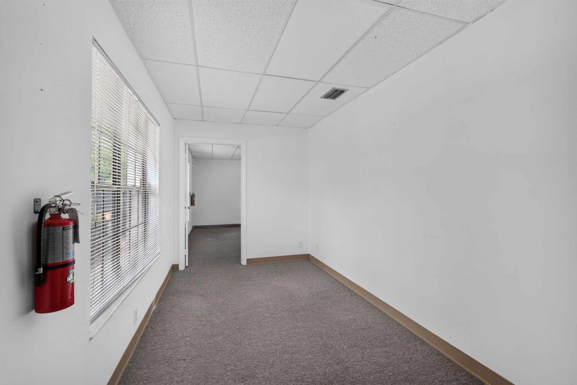 5001 S University Drive, Davie, FL 33328 Photo