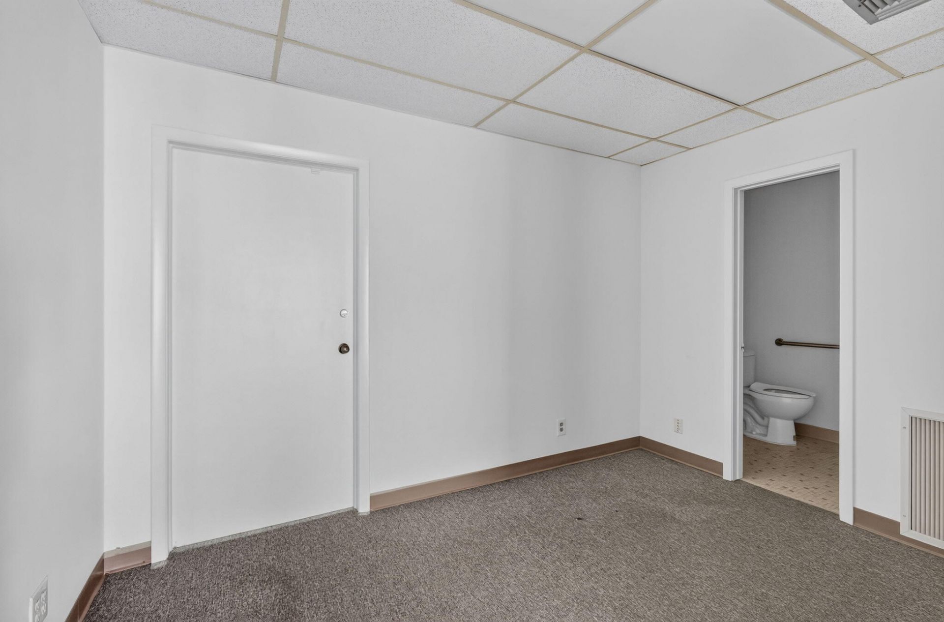 5001 S University Drive, Davie, FL 33328 Photo