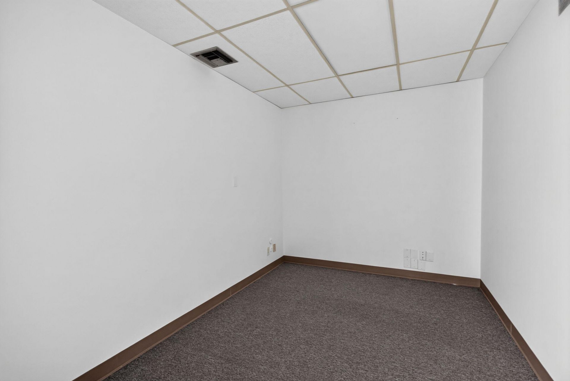 5001 S University Drive, Davie, FL 33328 Photo