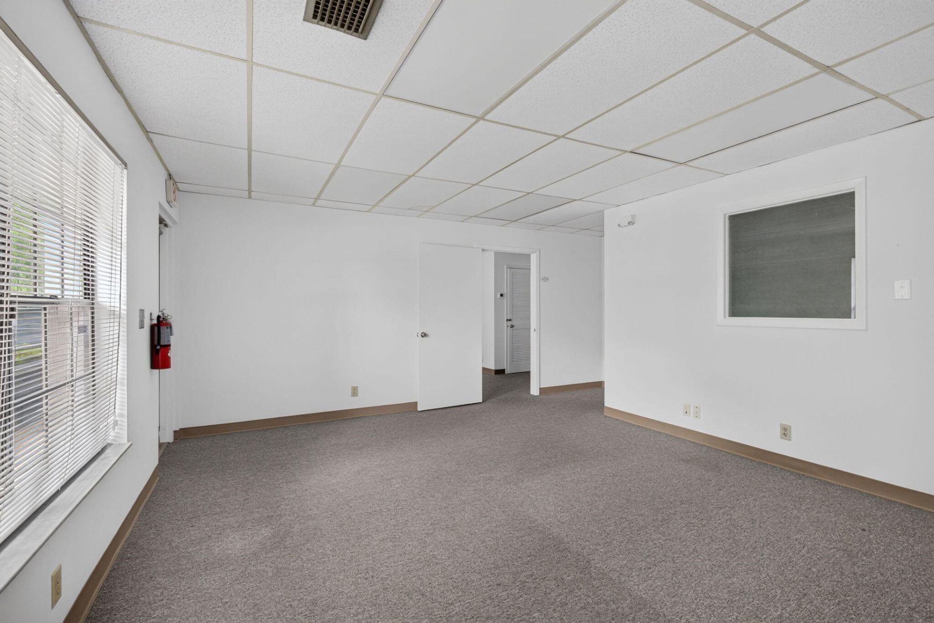5001 S University Drive, Davie, FL 33328 Photo