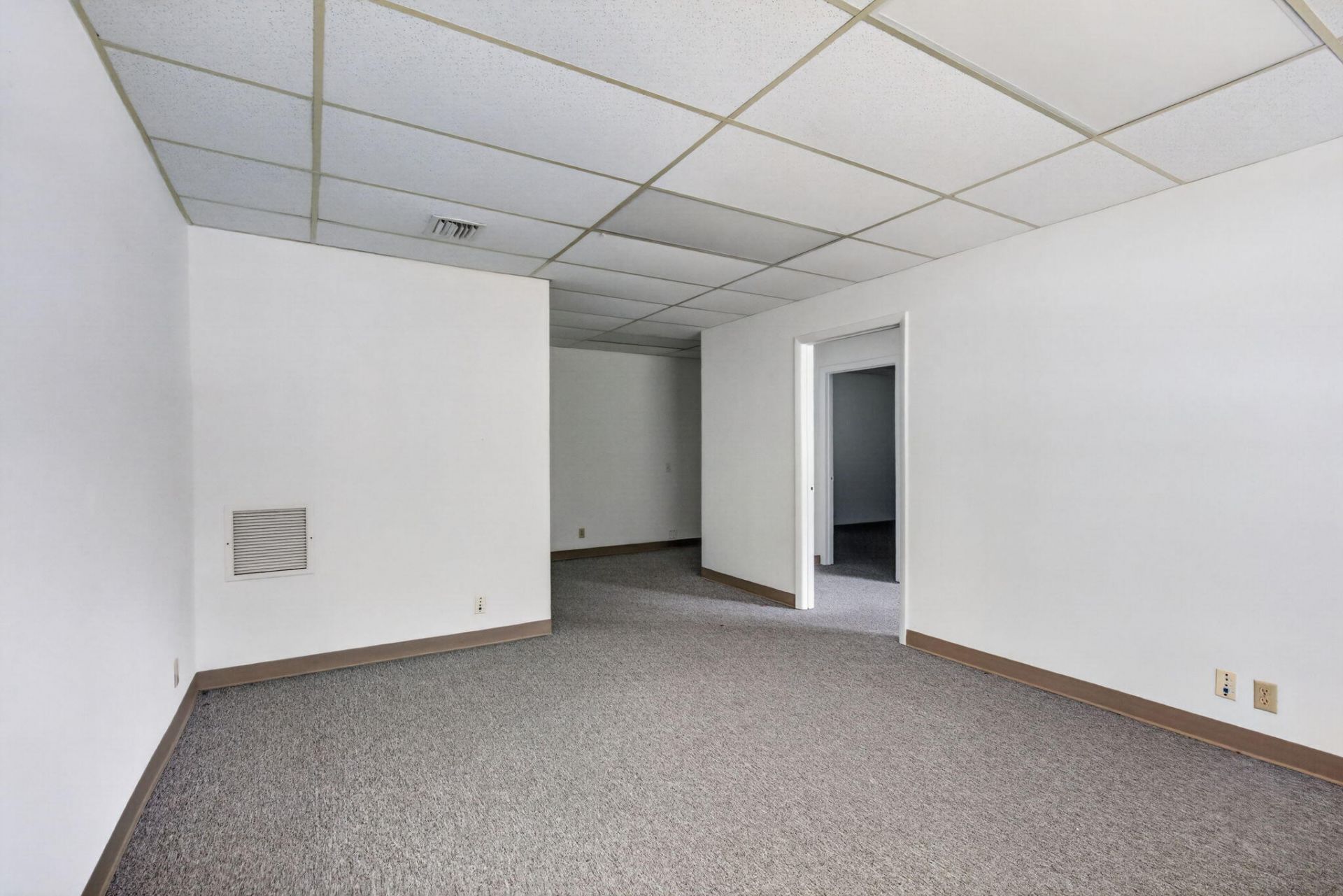 5001 S University Drive, Davie, FL 33328 Photo