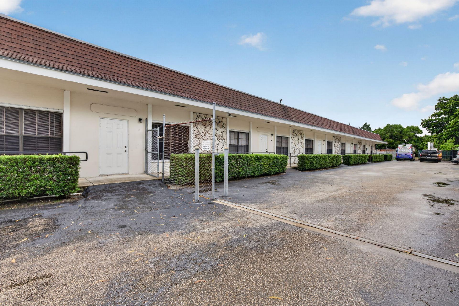 5001 S University Drive, Davie, FL 33328 Photo
