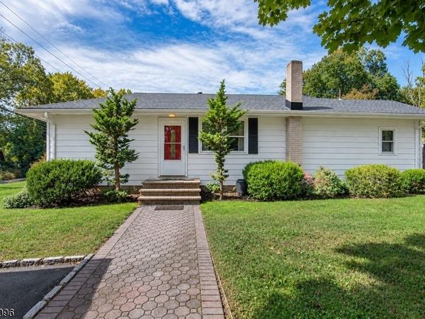 184 Fairfield Rd, Wayne, NJ 07470