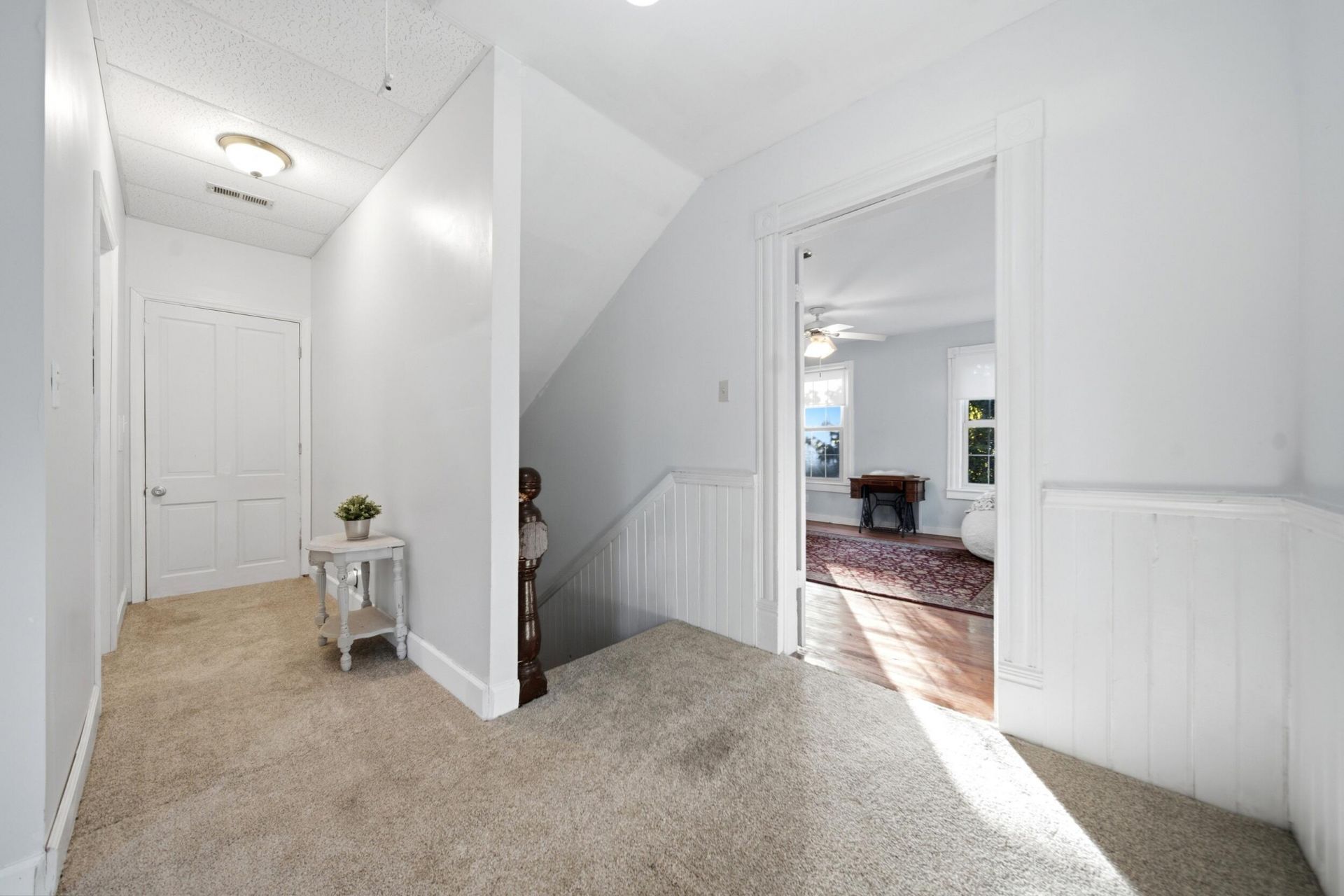 785 Midway Street Photo 16