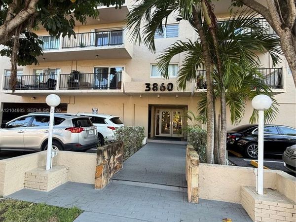 3860 NE 170th St , Unit 208, North Miami Beach, FL 33160