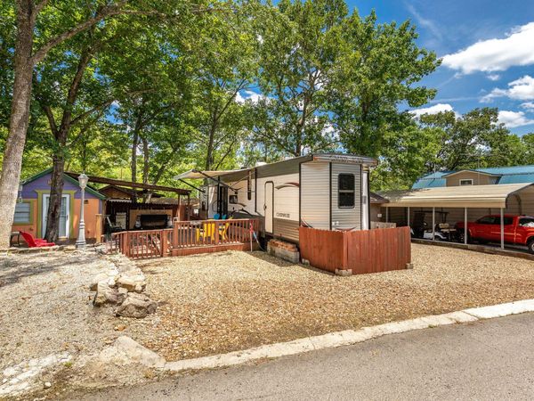 154 Bee Hive , Hollister, MO 65672