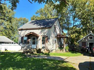 5800 Broadway Street , Lancaster, NY 14086