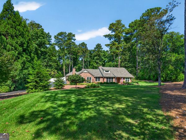 879 Lakewood Drive, Lagrange, GA 30240