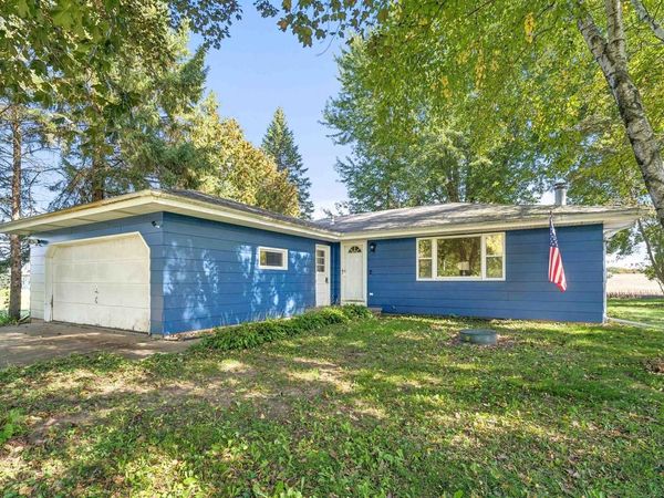 8430 COUNTY ROAD M, Larsen, WI 54947