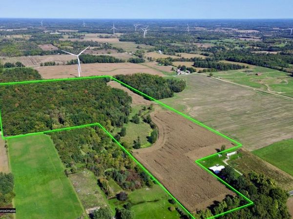 E Bacon Road, Pittsford, MI 49271