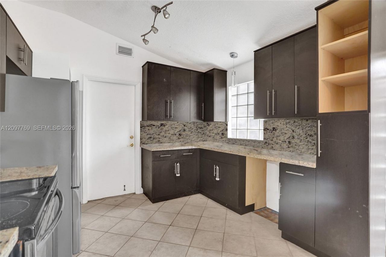 1014 Aspri Way , Riviera Beach, FL 33418 Photo