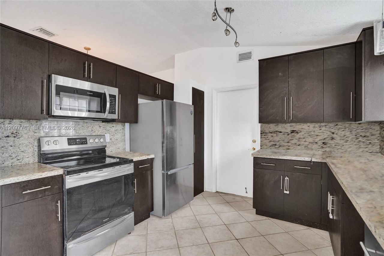 1014 Aspri Way , Riviera Beach, FL 33418 Photo