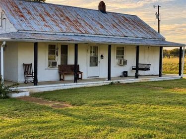 105 Renfro Road , Glasgow, KY 42141