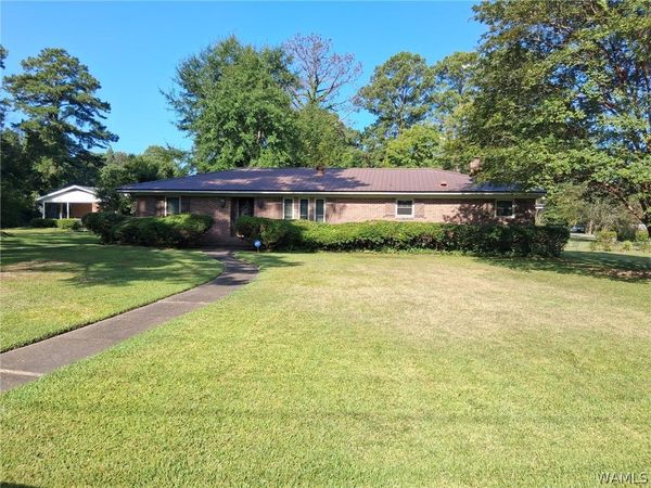 712 Homewood Circle, York, AL 36925