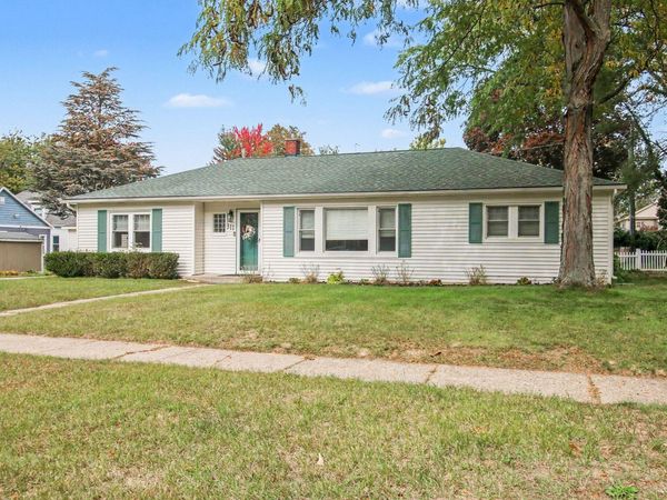 311 S Haven Street, South Haven, MI 49090