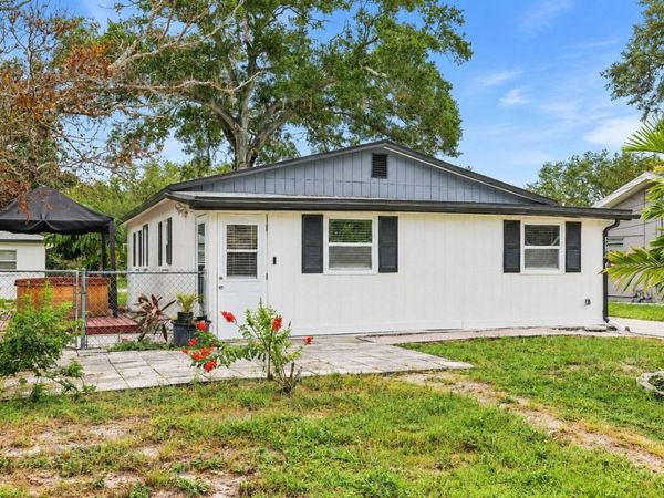 374 3RD STREET NW, Unit B, LARGO, FL 33770