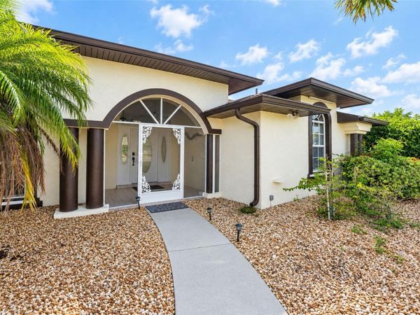 25179 CAMPOS DRIVE , PUNTA GORDA, FL 33983