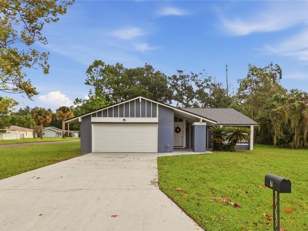 7 CARR LANE , PALM COAST, FL 32137